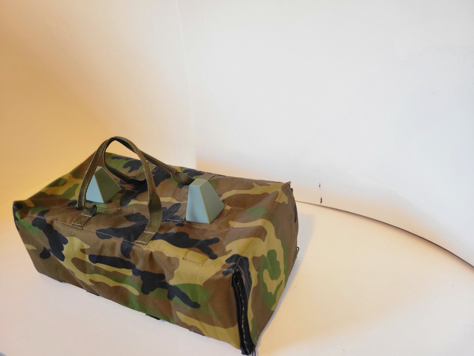 BOX' BAG WALL  with GPS - Image 2